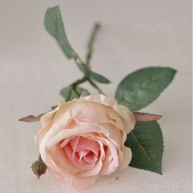 Roses artificielles pour bouquet