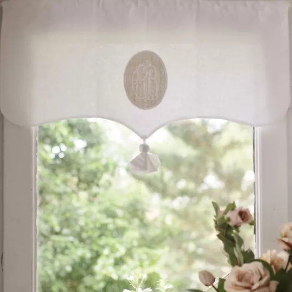 Cantonnière sur-mesure Broderie